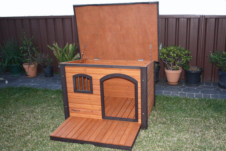 Large Wooden Dog House Premium